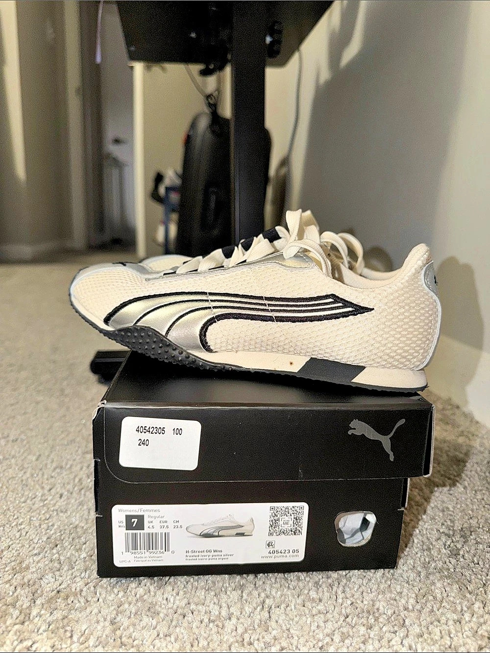 Puma H-Street OG Wns Women's Sneakers Cream & Silver US 7 Like New